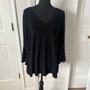 Roz & Ali Black V-Neck Blouse with Pearl Details